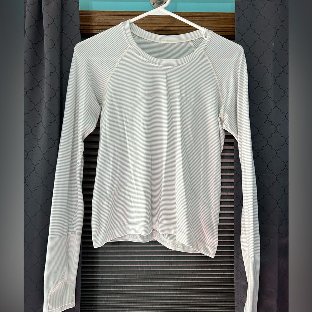 Lululemon Swiftly Tech Long Sleeve 2.0 Race Length